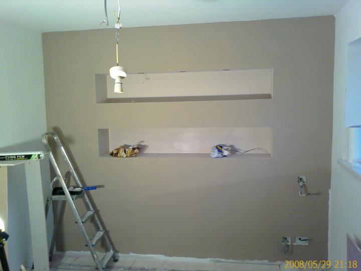 300237_266228200075523_1105580280_n